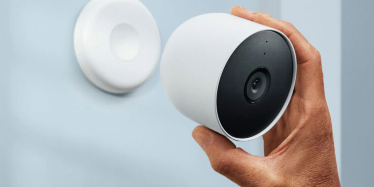 Useful strategies to mount the nest camera stand